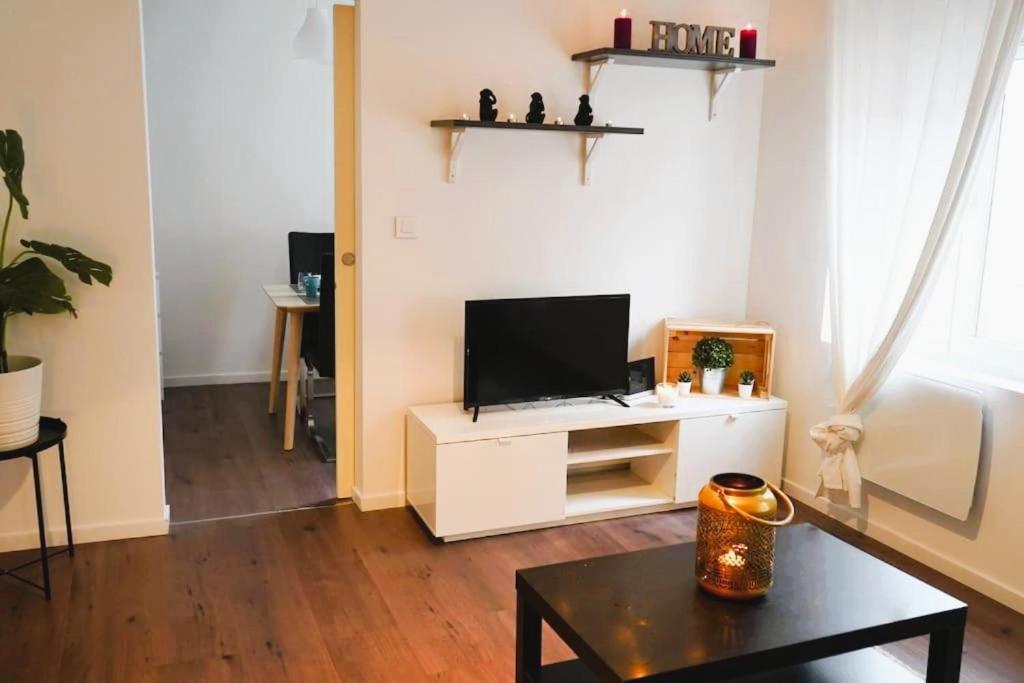 Rm-1 - Appartement F2 Au 1Er Etage Pour 1-3 Pers Mulhouse Luaran gambar