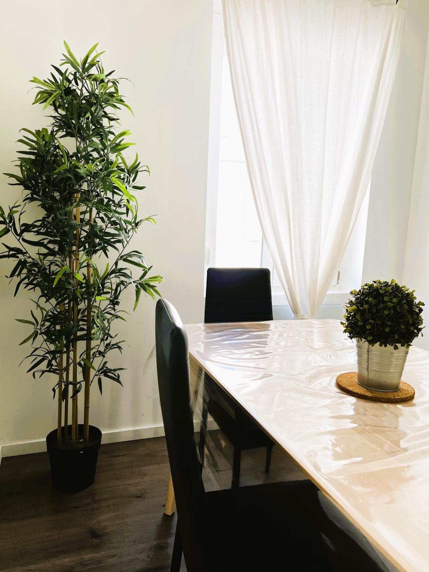 Rm-1 - Appartement F2 Au 1Er Etage Pour 1-3 Pers Mulhouse Luaran gambar